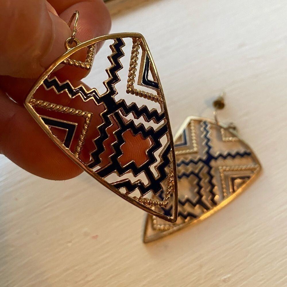 Gold and Navy enamel Art‎ Deco shield earrings - Picture 2 of 4